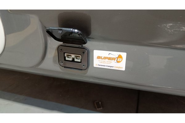 CamperTV compleet Wattstunde 200 watt klap zonnepaneel pakket met buiten aansluiting