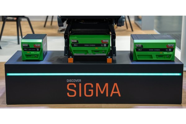Super B Sigma 12V 230Ah LiFePO4 accu met Bluetooth BMS