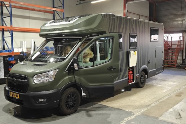 Van nette camper&hellip; naar pure off-grid machine