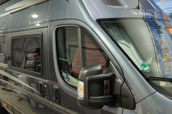 La Strada Camper met Super B Epsilon Lithium accu